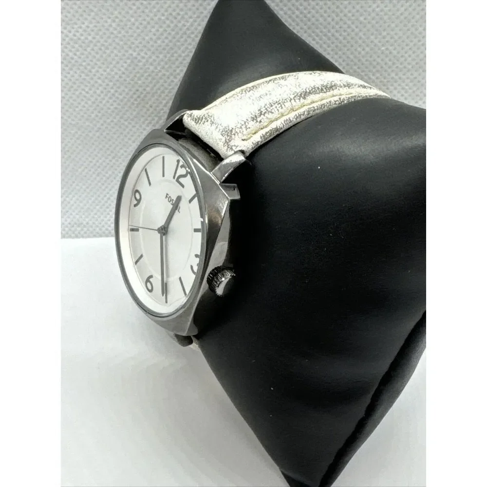 Fossil BQ3360 Women's White Leather Strap Analog Dial Quartz Wrist Watch JNA349